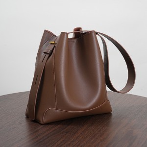 TRUST-U Soft leather women’s bag crossbody bag women 2024 new underarm bag niche high-grade sense large capacity commuter bag