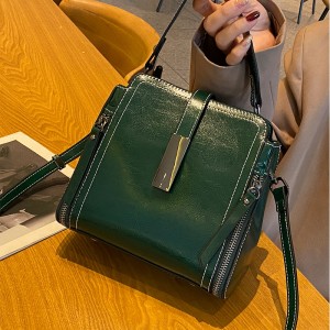 TRUST-U Soft leather women’s bag crossbody bag women 2024 new underarm bag niche high-grade sense large capacity commuter bag