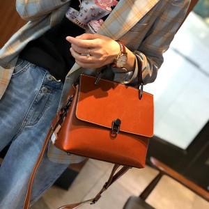 TRUST-U Soft leather women’s bag crossbody bag women 2024 new underarm bag niche high-grade sense large capacity commuter bag