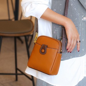 TRUST-U Soft leather women’s bag crossbody bag women 2024 new underarm bag niche high-grade sense large capacity commuter bag