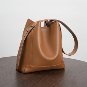 TRUST-U Soft leather women’s bag crossbody bag women 2024 new underarm bag niche high-grade sense large capacity commuter bag