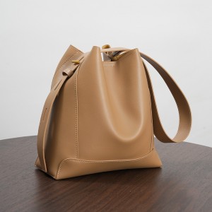 TRUST-U Soft leather women’s bag crossbody bag women 2024 new underarm bag niche high-grade sense large capacity commuter bag