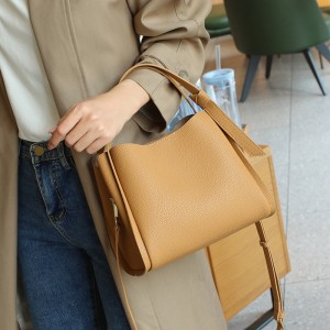 TRUST-U Soft leather women’s bag crossbody bag women 2024 new underarm bag niche high-grade sense large capacity commuter bag